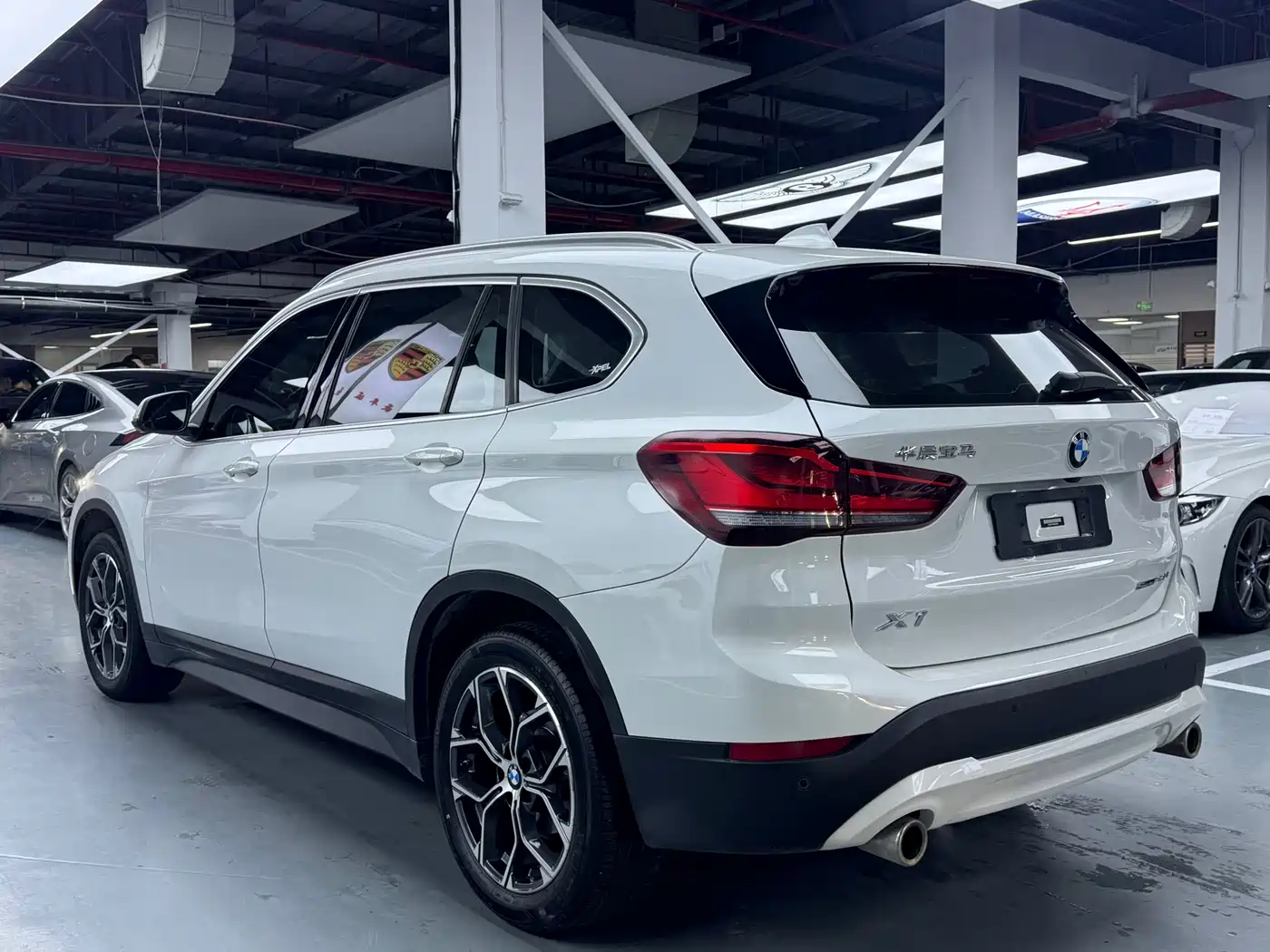 BMW X1 2022 sDrive25Li Leading фото 20