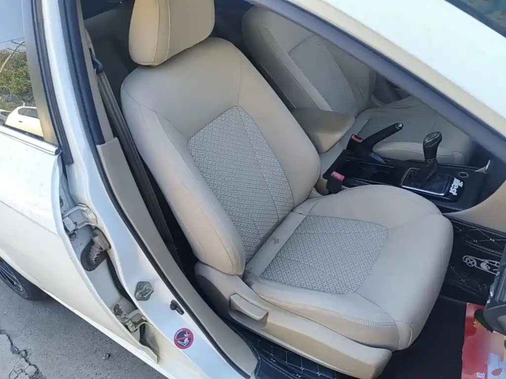 Besturn B50 2015 2013 1.6L Manual Comfort