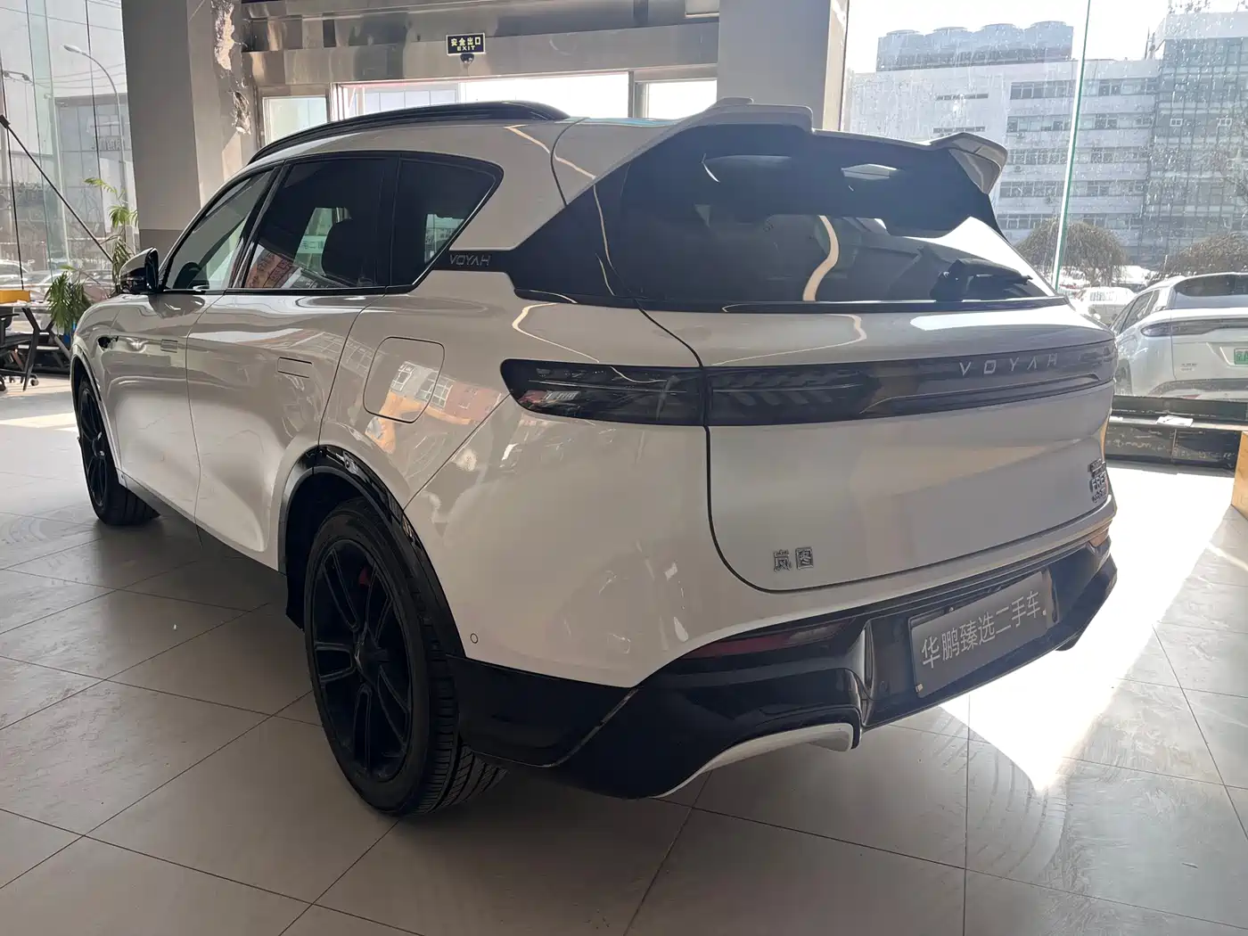 Voyah Auto VOYAH FREE 2025 318 259km 4WD Explorer Edition фото 4