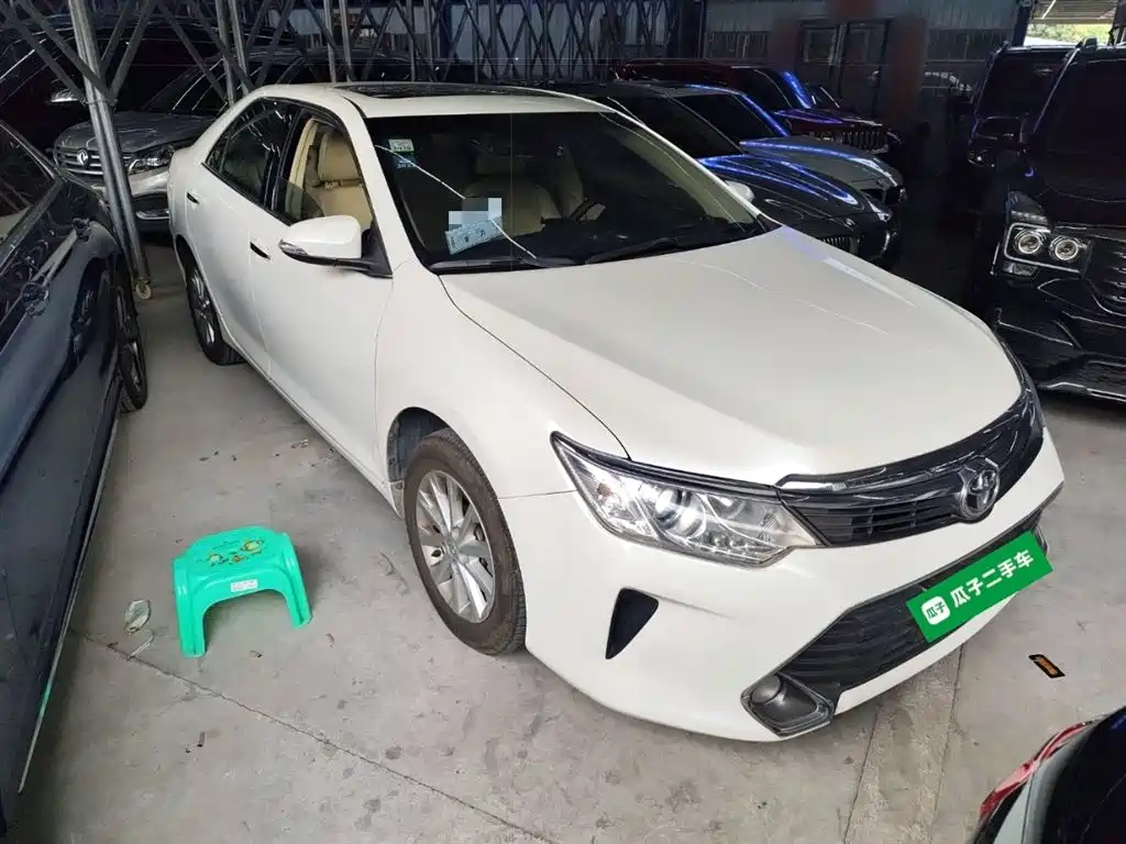 Toyota Camry 2015 2.0G Leading Edition фото 22