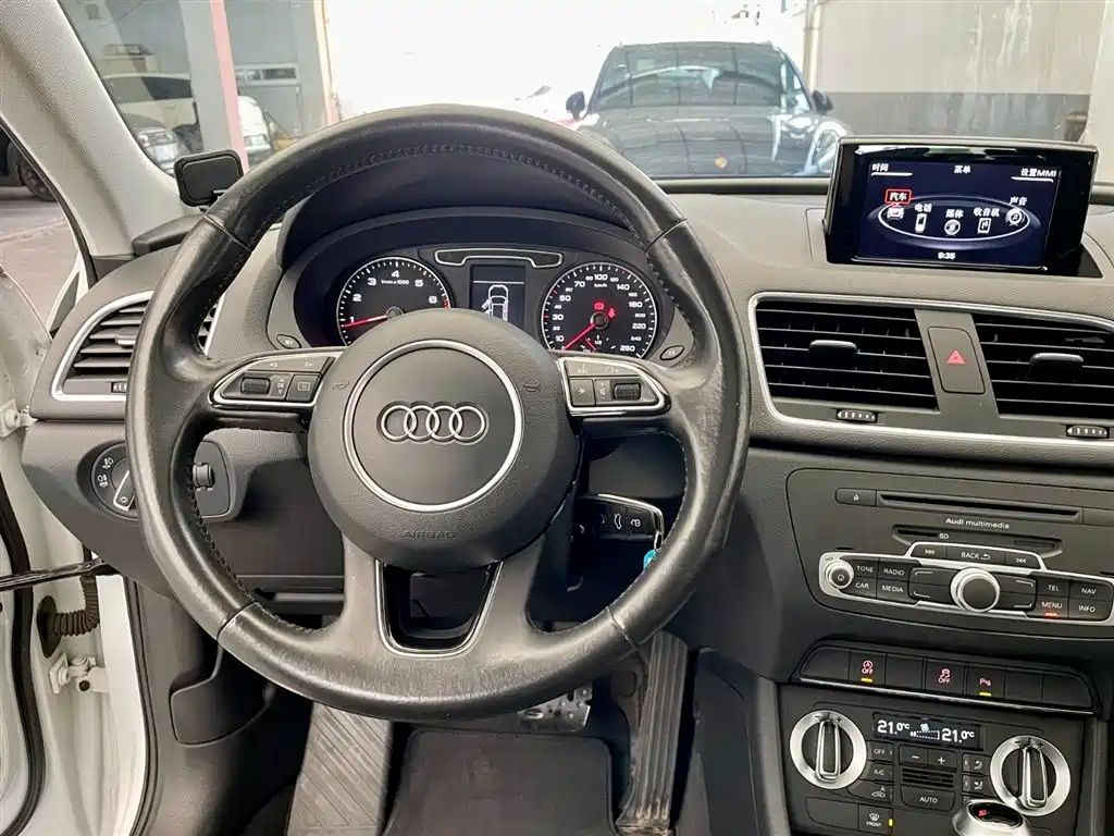 Audi Q3 2015 30 TFSI Comfort фото 12