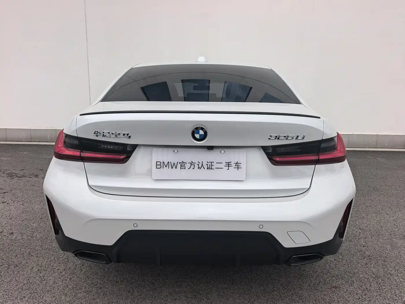 BMW 3 Series 2023 325Li M Sport Black Night Package фото 8