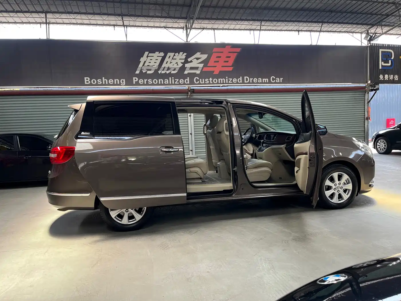 Buick GL8 2014 3.0L GT Luxury Business Elegance фото 8