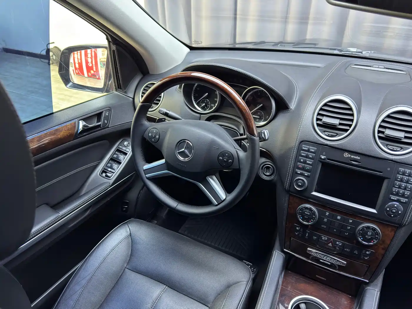 Mercedes-Benz GL-Class фото 9