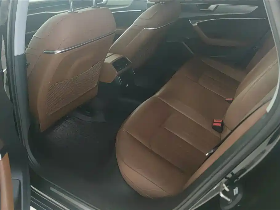 Audi A6L 2019 40 TFSI Luxury Elegance фото 11