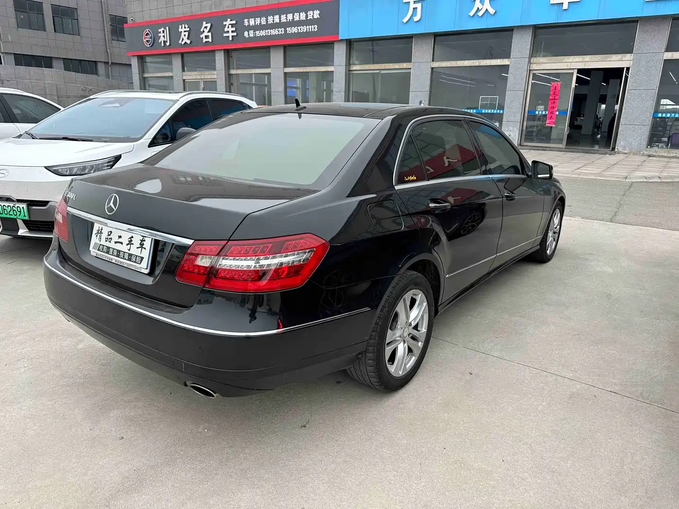 Mercedes-Benz E-Class 2010 E 300 L Fashion фото 7