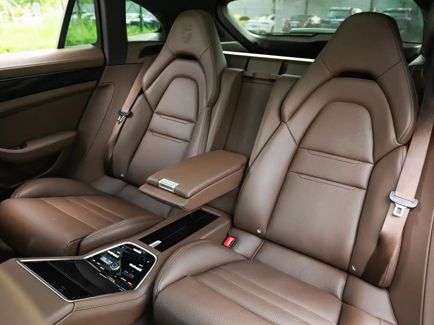 Фото 14 - Porsche Panamera