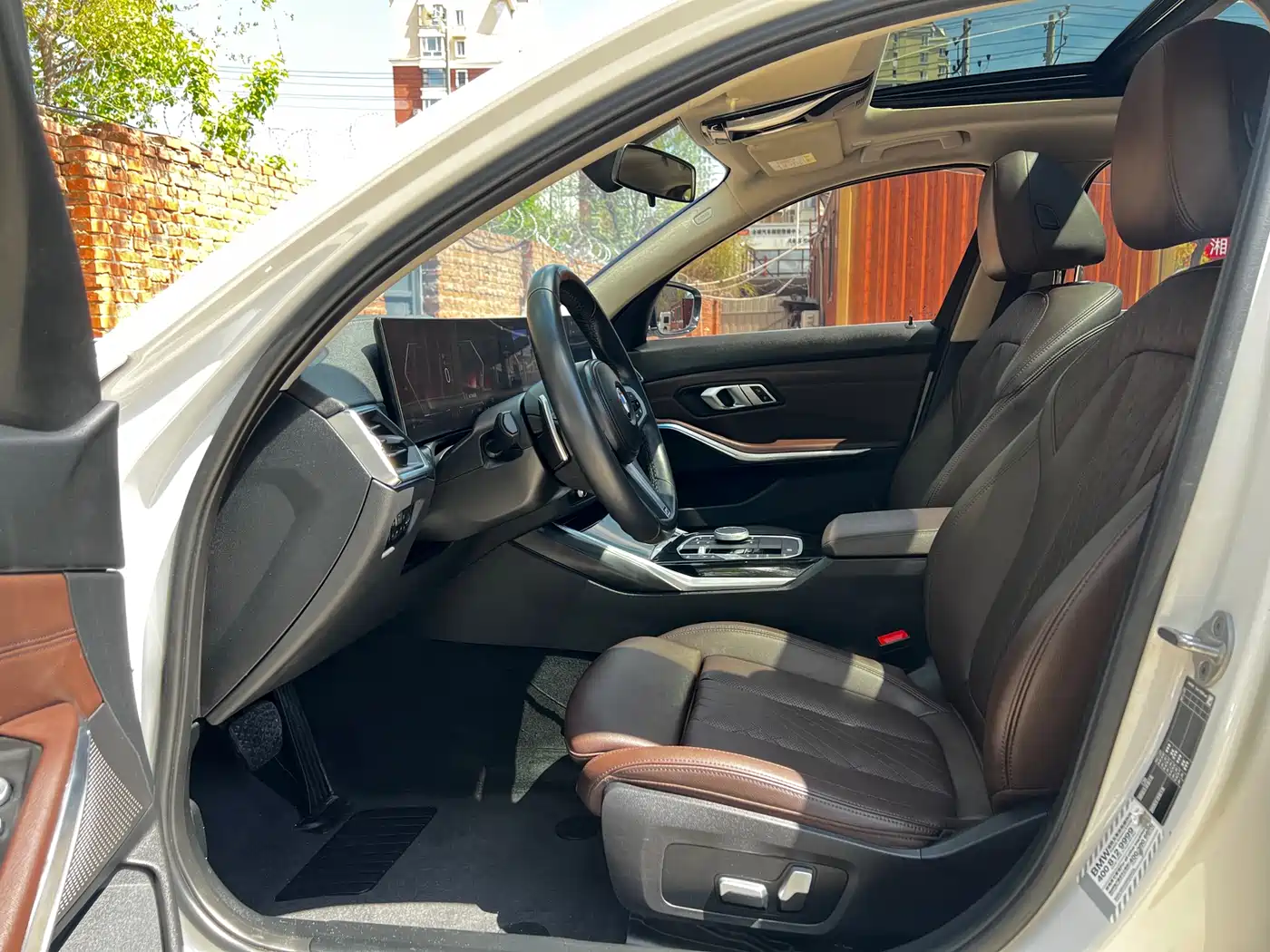 BMW 3 Series 2023 320Li M Sport Package фото 11