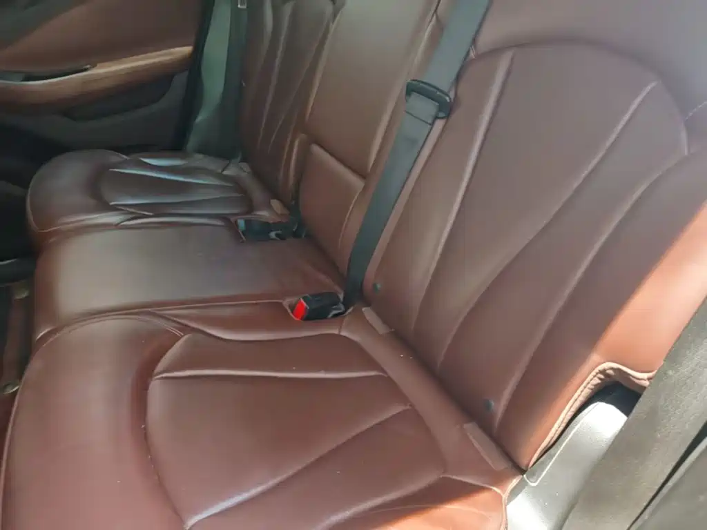 Photo 17 - Buick Envision Plus