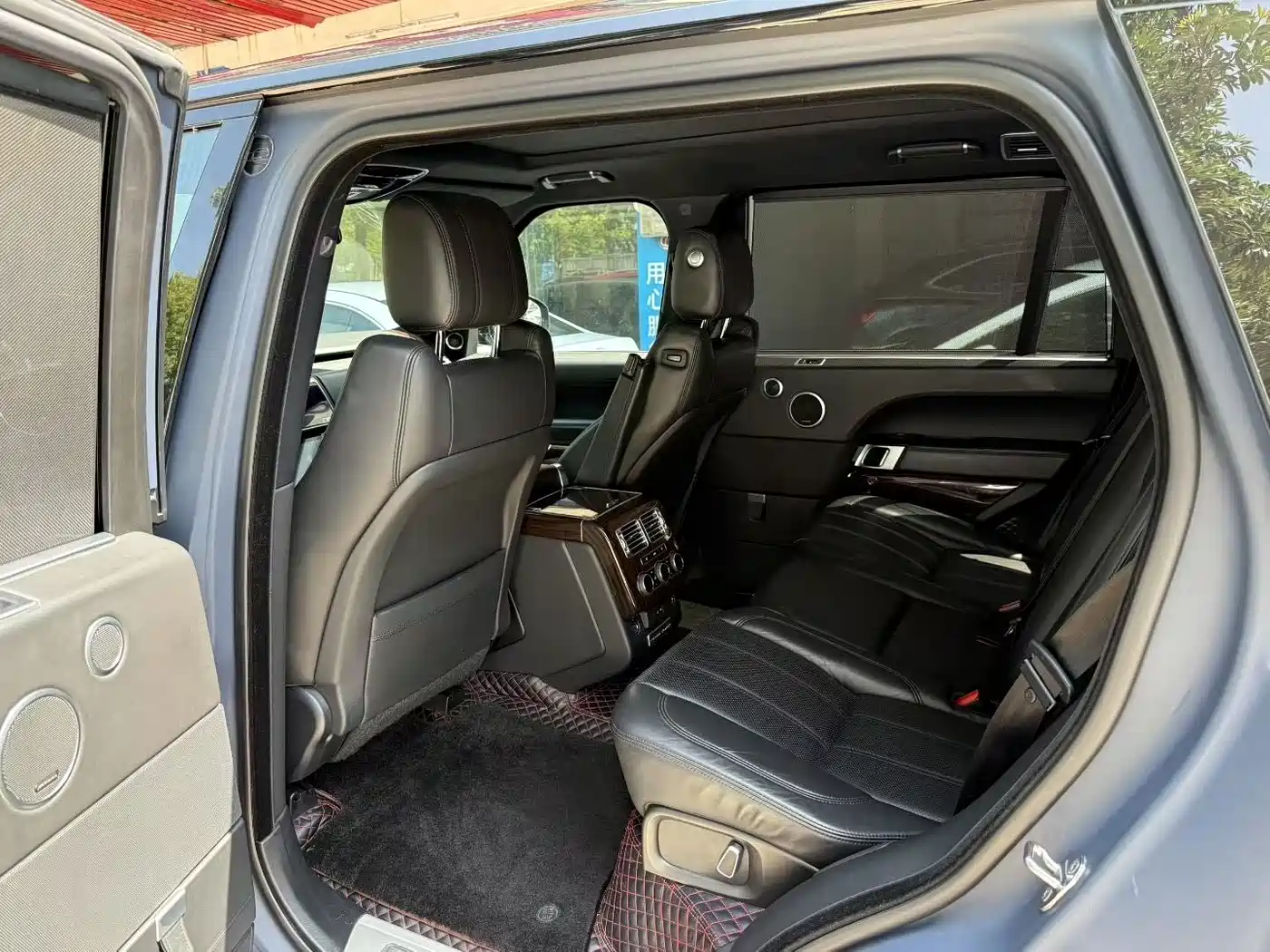 Land Rover Range Rover 2015 2015 3.0 SC V6 Vogue SE Genesis Extended Edition
