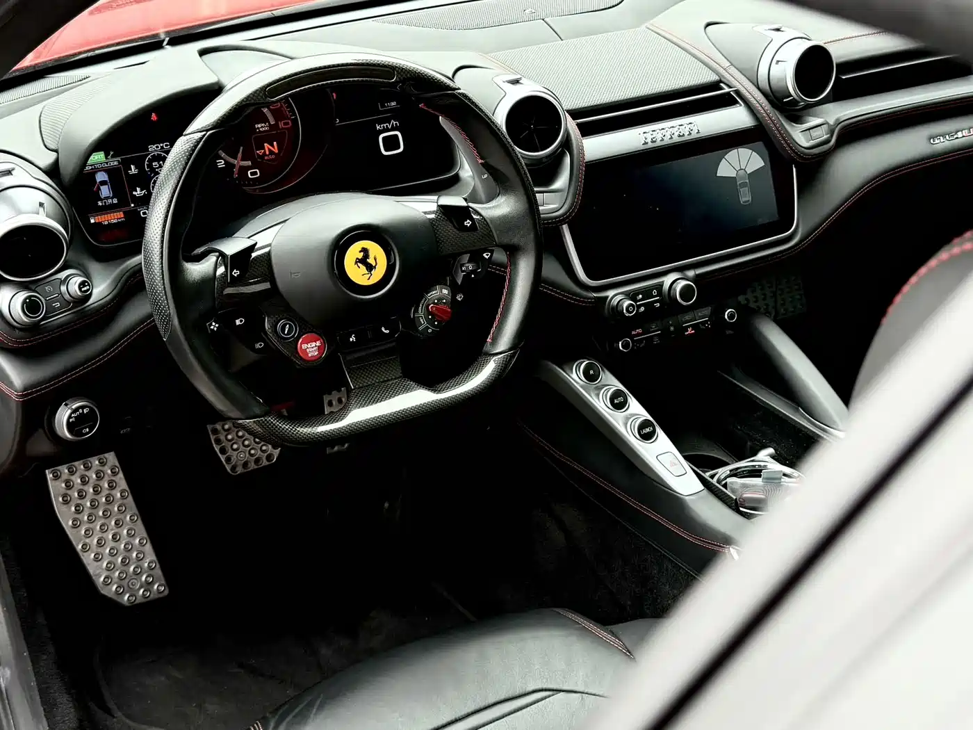 Ferrari GTC4Lusso 2018 2017 3.9T V8