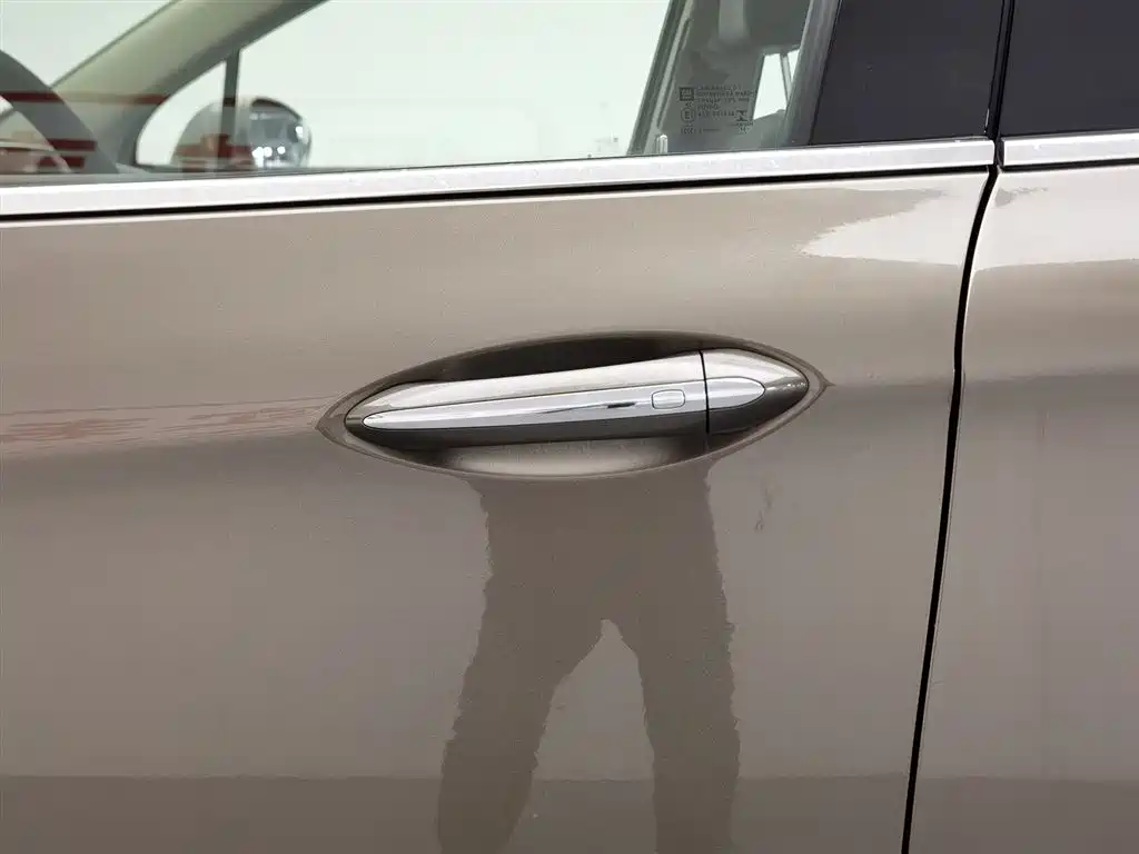 Buick Envision Plus 2016 20T 2WD Leading фото 18