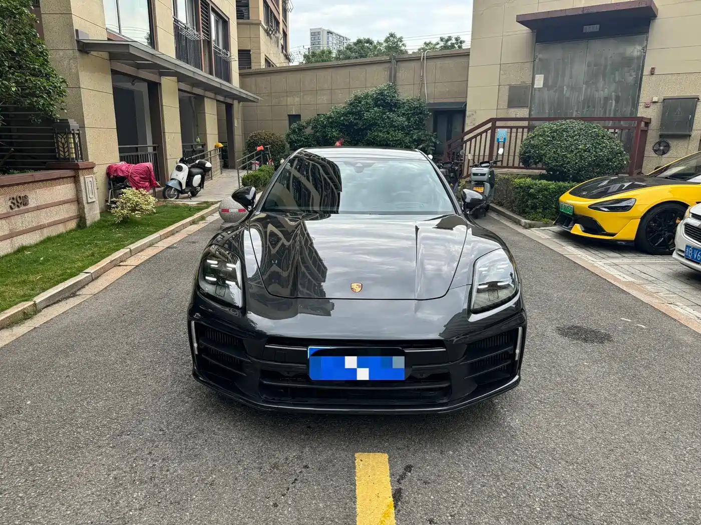 Porsche Panamera 2024 Panamera Executive Long Wheelbase 2.9T фото 2
