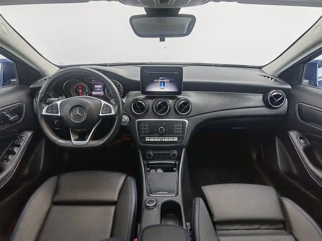Mercedes-Benz GLA 2019 GLA 200 Dynamic фото 5