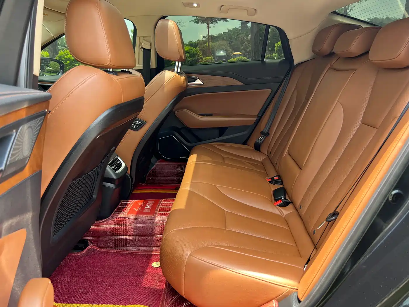 Hongqi H5 2018 Model 30TD Smart Connect Royal 60th Anniversary Edition фото 9
