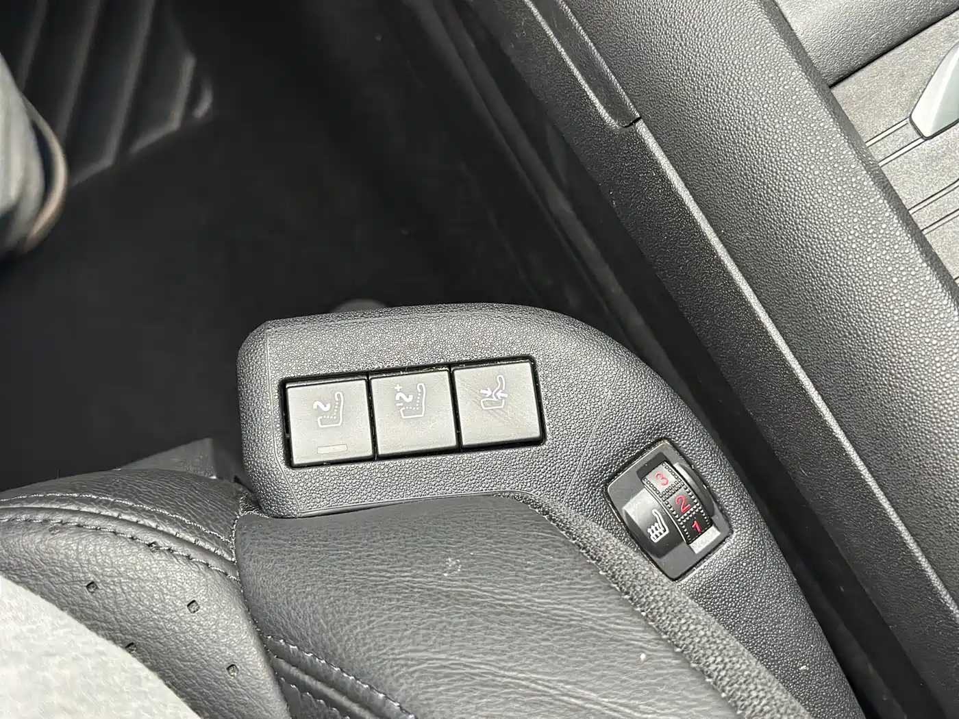 Citroën C4 Picasso 2015 Grand 1.6T Luxury 7-seater фото 22