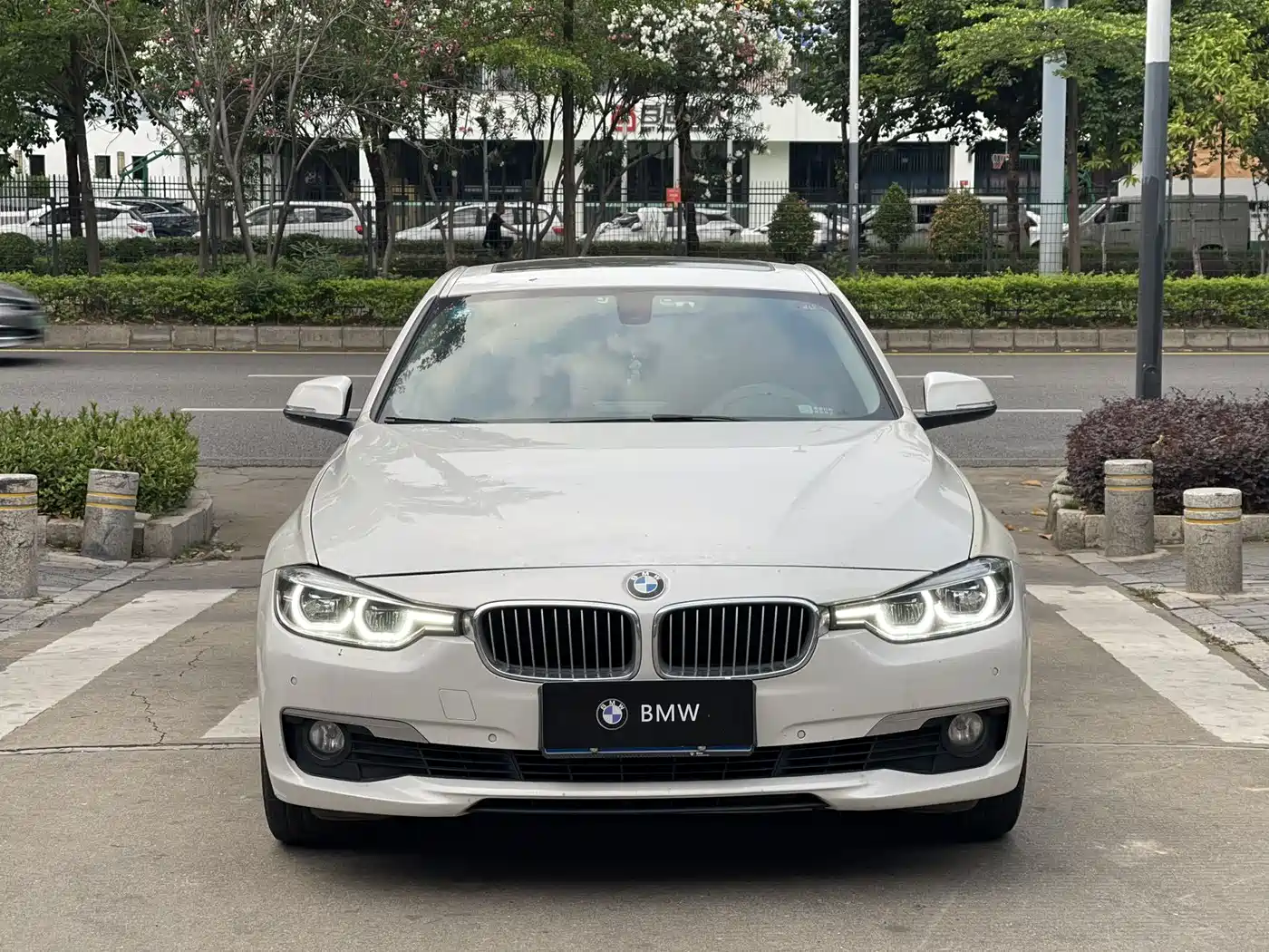 BMW 3 Series 2018 320Li Fashion Style фото 2