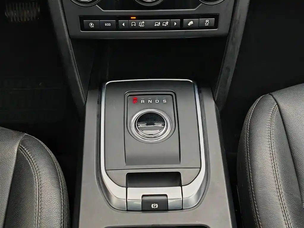 Land Rover Discovery Sport 2019 240PS PURE Edition China VI фото 13