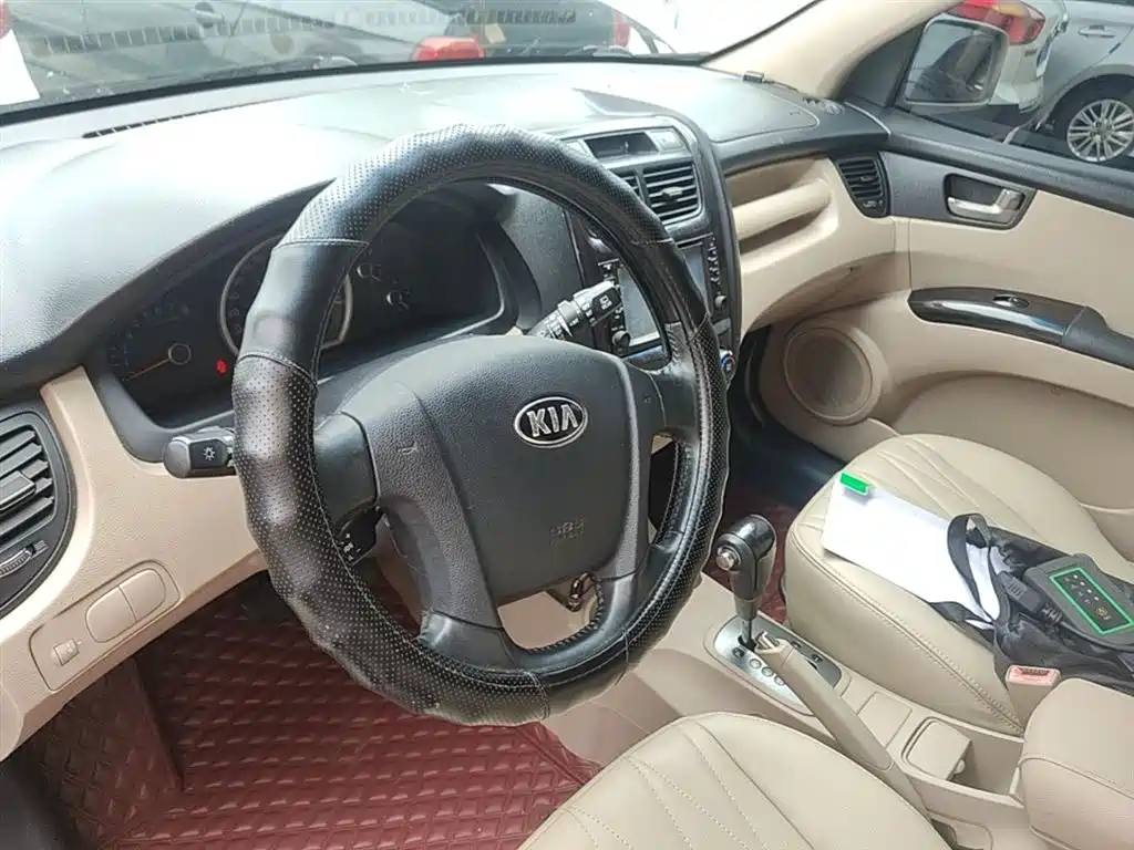 Kia Sportage 2013 2.0L Automatic 2WD GL фото 11