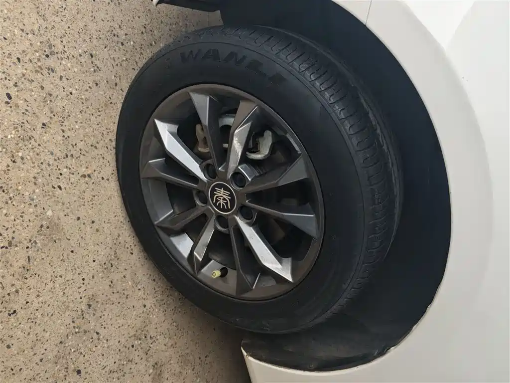BYD Qin 2019 1.5L Automatic Prestige фото 23