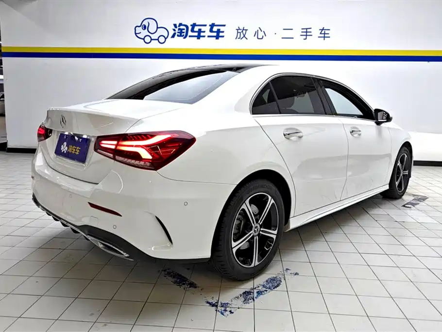 Mercedes-Benz A-Class 2022 Facelift III A 200 L Sport Sedan Fashion фото 3