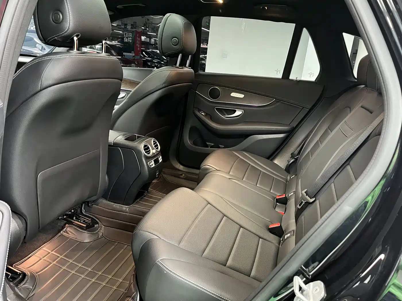 Mercedes-Benz GLC 2020 Facelift GLC 300 L 4MATIC Dynamic фото 19