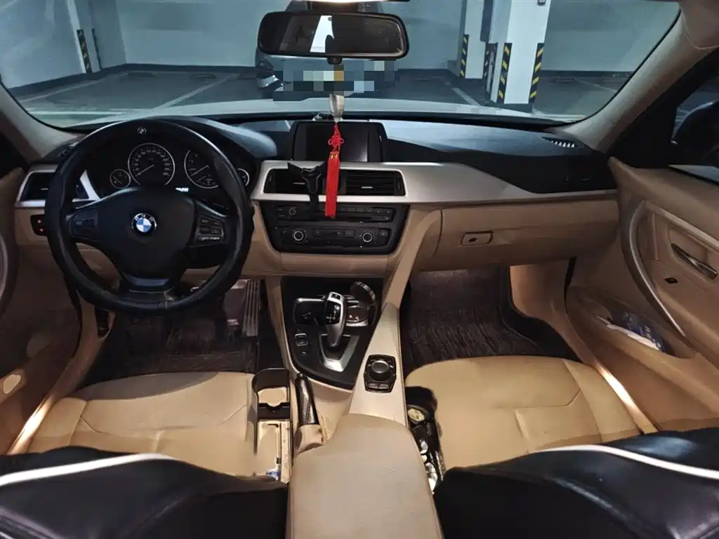 BMW 3 Series 2015 316Li Fashion фото 13