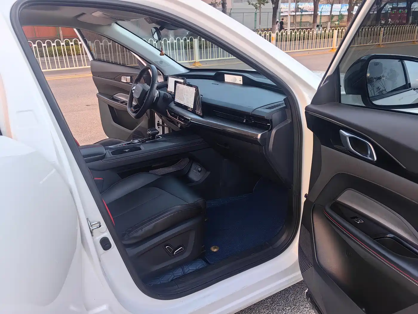 Фото 5 - Changan Oshan Z6