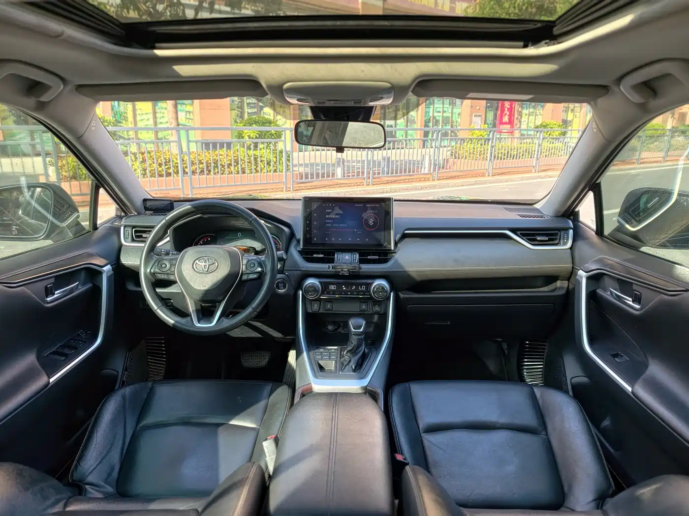 Toyota RAV4 Rongfang 2022 2.0L CVT 2WD Trend Plus Edition фото 17
