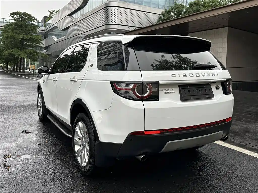 Land Rover Discovery Sport 2017 2.0T HSE LUXURY фото 9