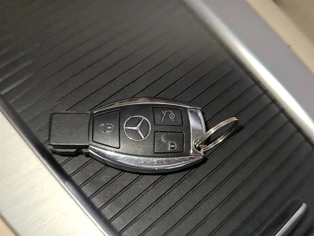 Mercedes-Benz GLK-Class 2015 GLK 300 4MATIC Fashion Ultimate Edition фото 9