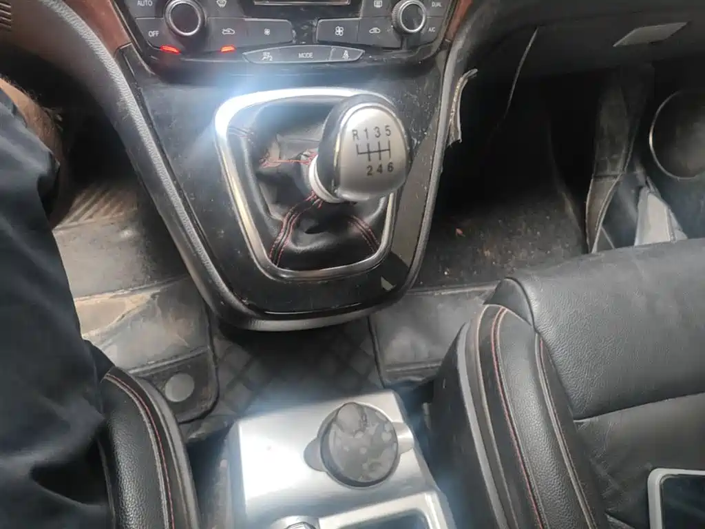 Haval H6 2014 Sport 1.5T Manual 2WD Elite фото 14