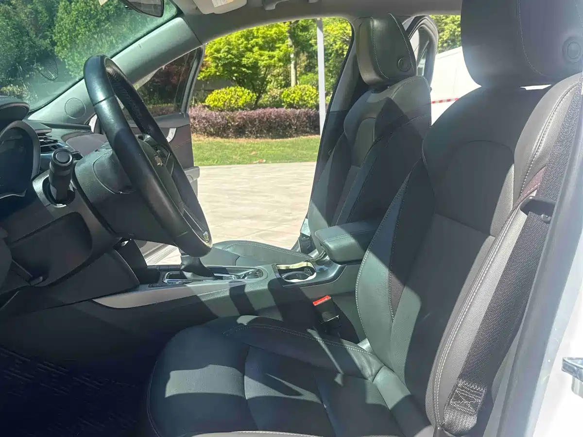 Chevrolet Malibu 2018 530T Automatic Luxury Edition фото 7