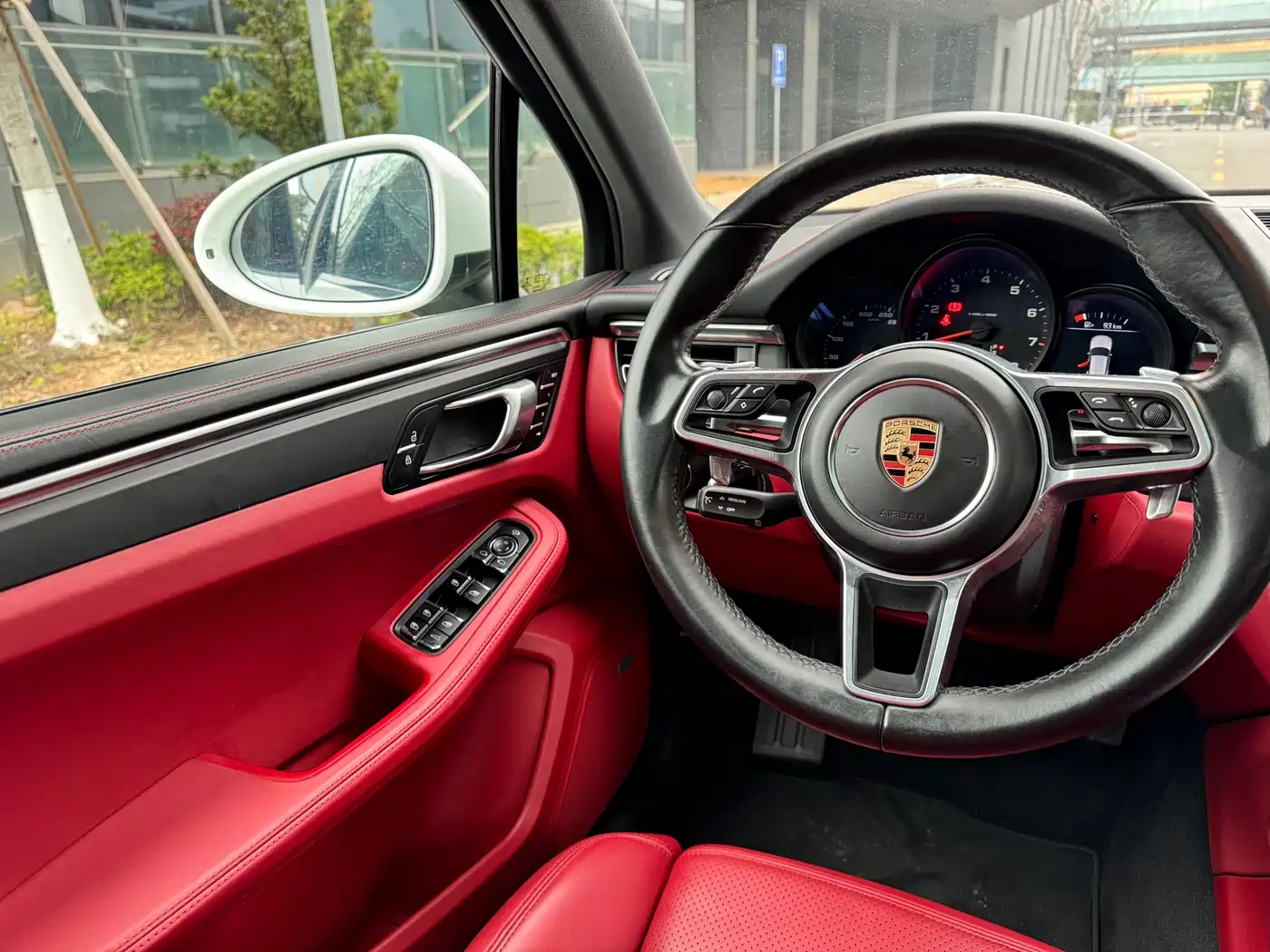 Porsche Macan 2018 Macan 2.0T фото 6