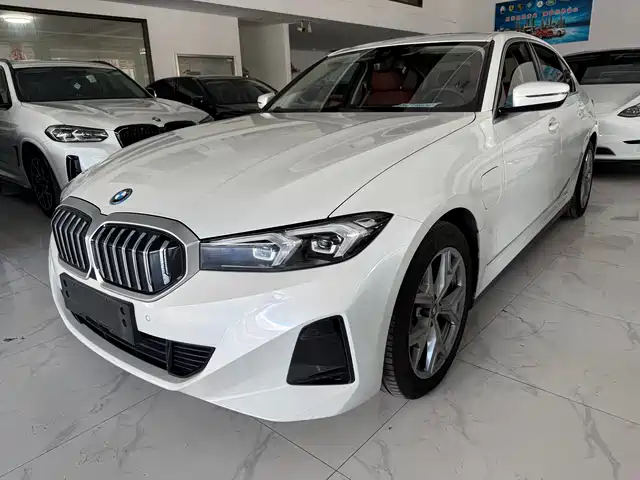 BMW i3 eDrive 35 L