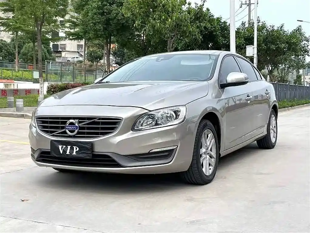 VOLVO S60
