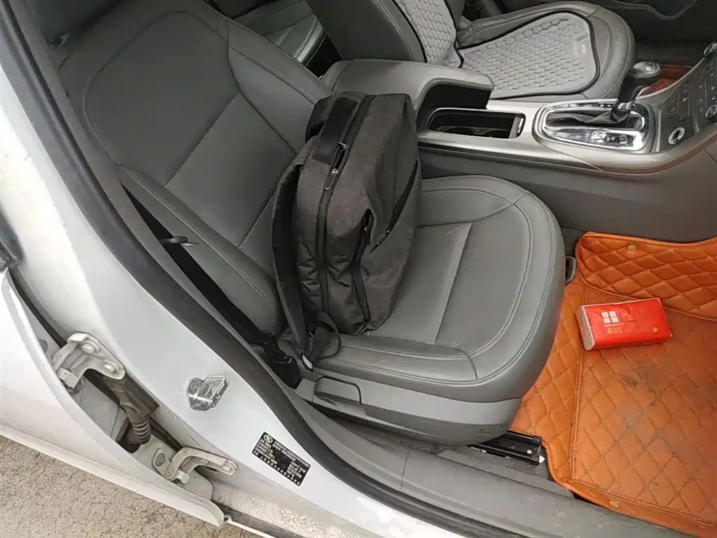 Chevrolet Malibu 2014 2.0L Automatic Luxury фото 25