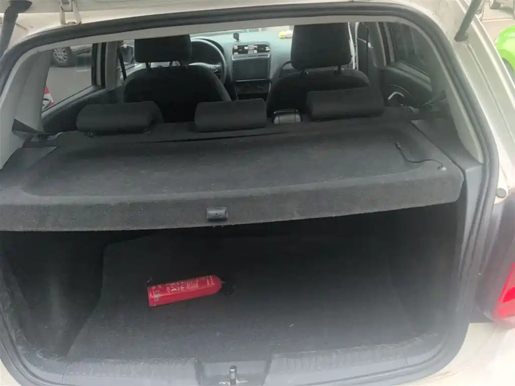 Volkswagen Polo 2016 1.4L Automatic Trend фото 19