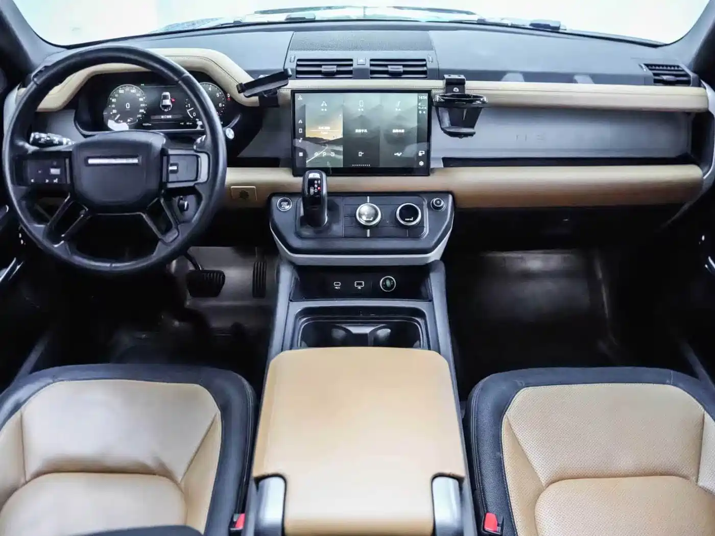 Фото 9 - Land Rover Defender