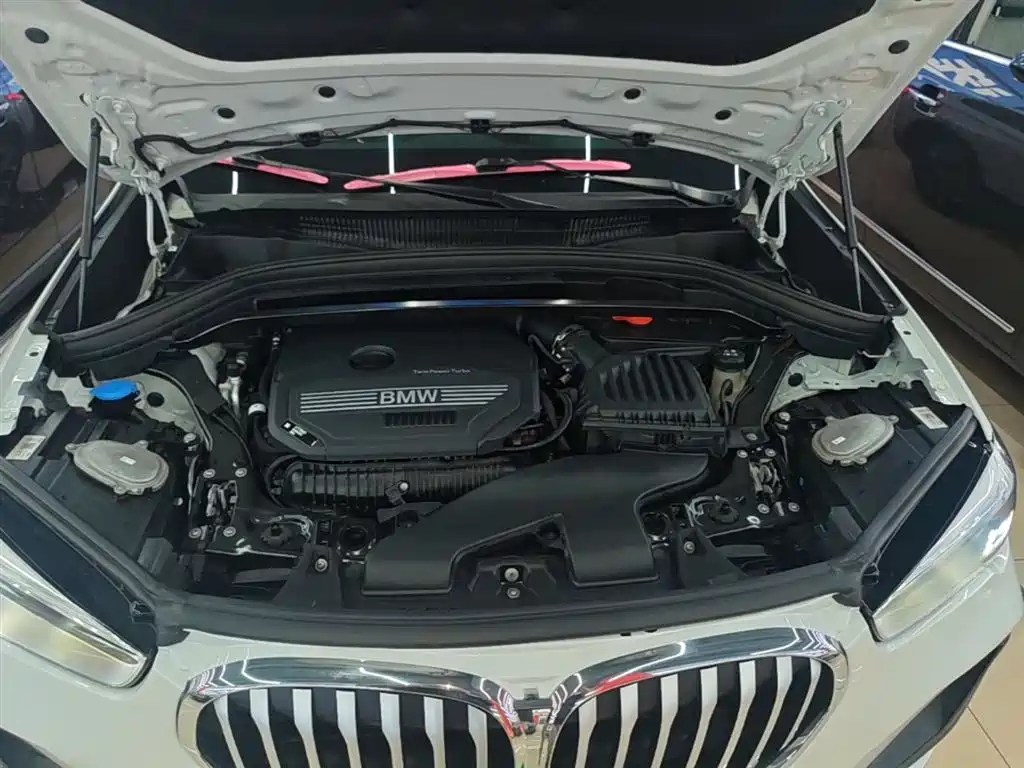 BMW X1 2022 sDrive25Li Leading фото 20