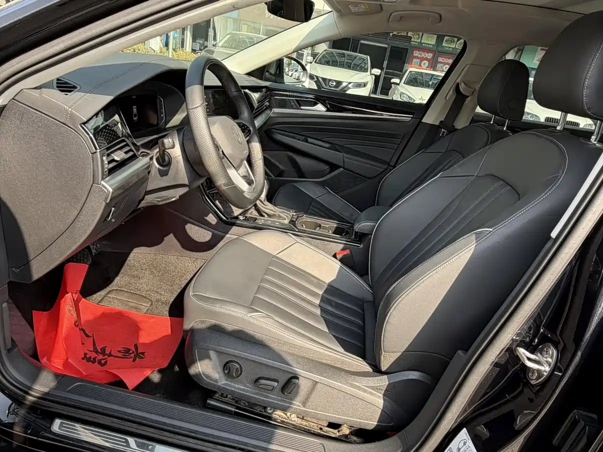 Volkswagen Passat 2023 Facelift 330TSI Elite Edition фото 13