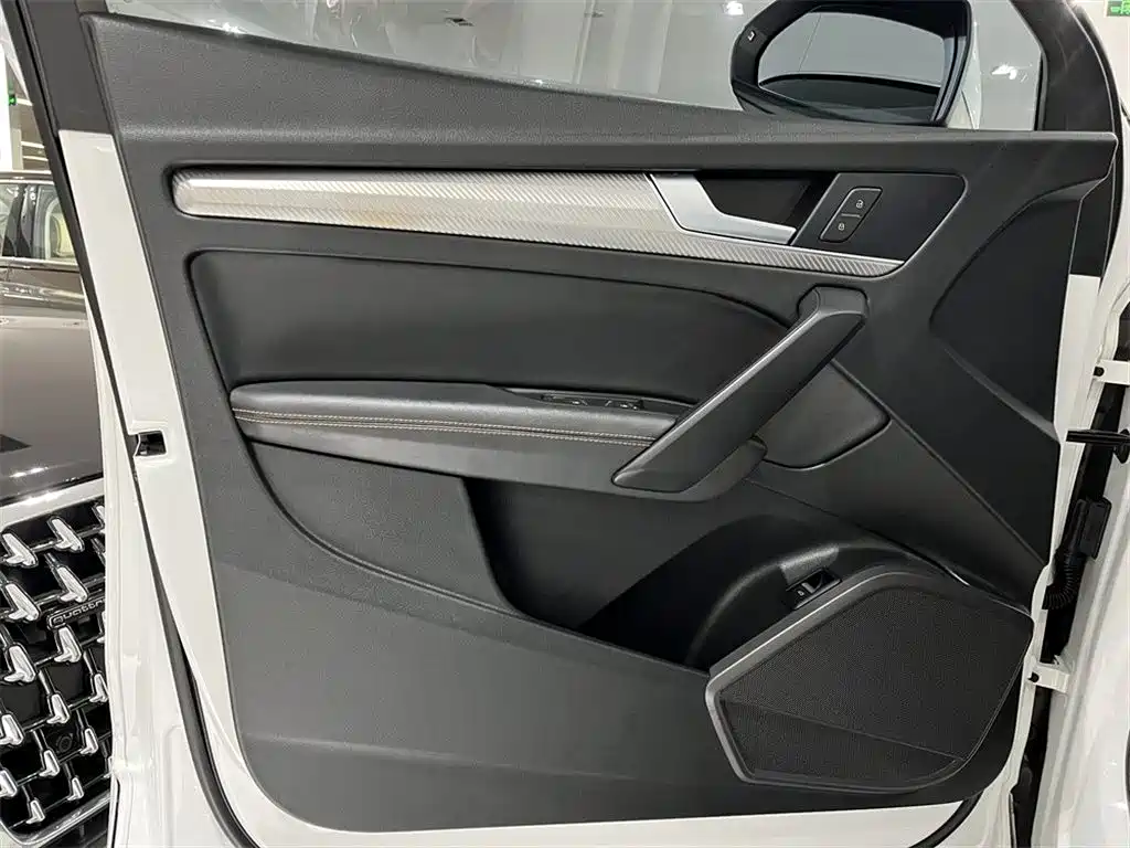 Audi Q5L 2018 45 TFSI Exclusive Fashion (China V) фото 14