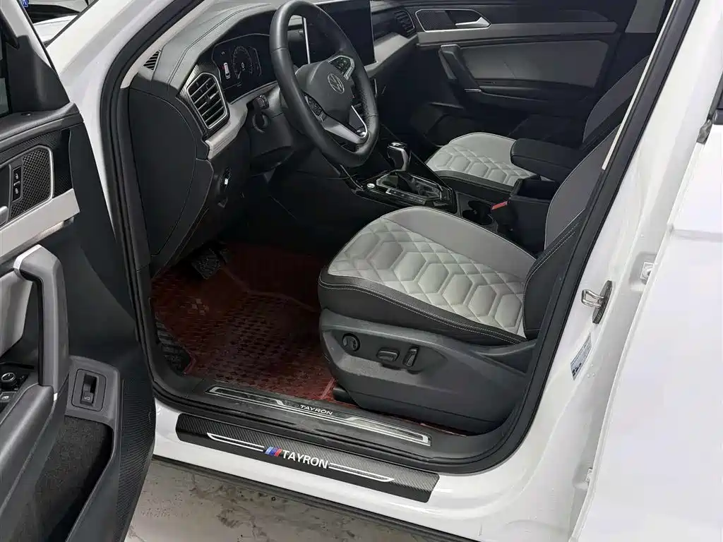 Volkswagen Tayron 2023 280TSI 2WD Luxury Plus Advanced Edition фото 8