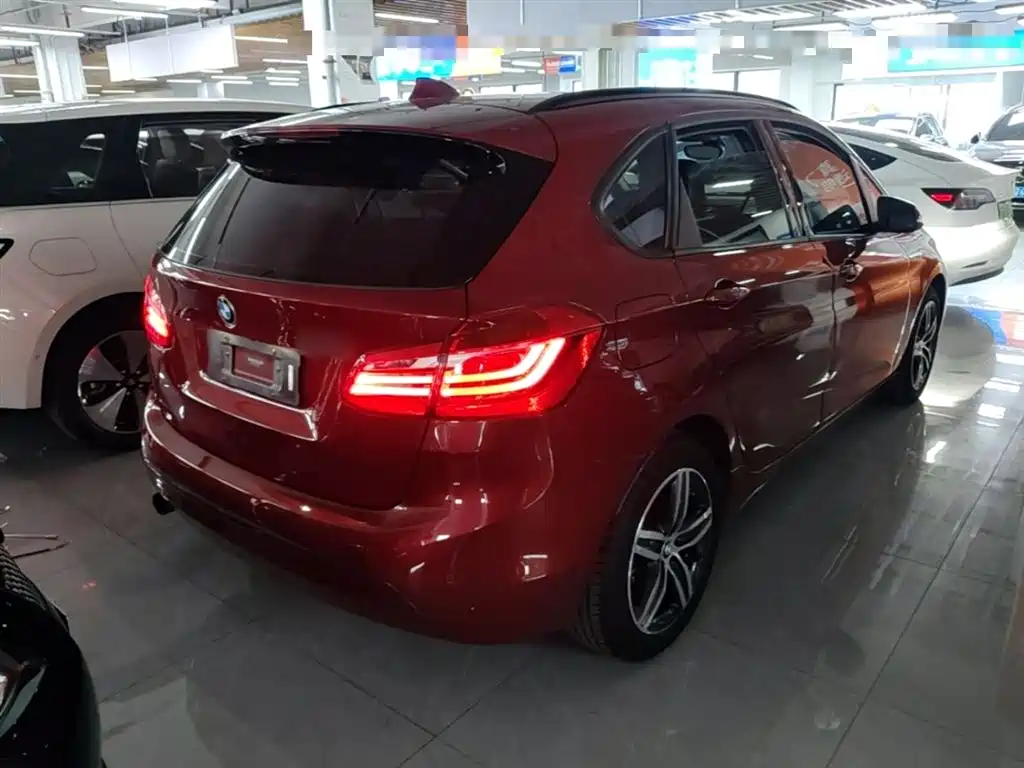 BMW 2 Series Tourer (Import) 2015 218i Sport Design Package фото 7