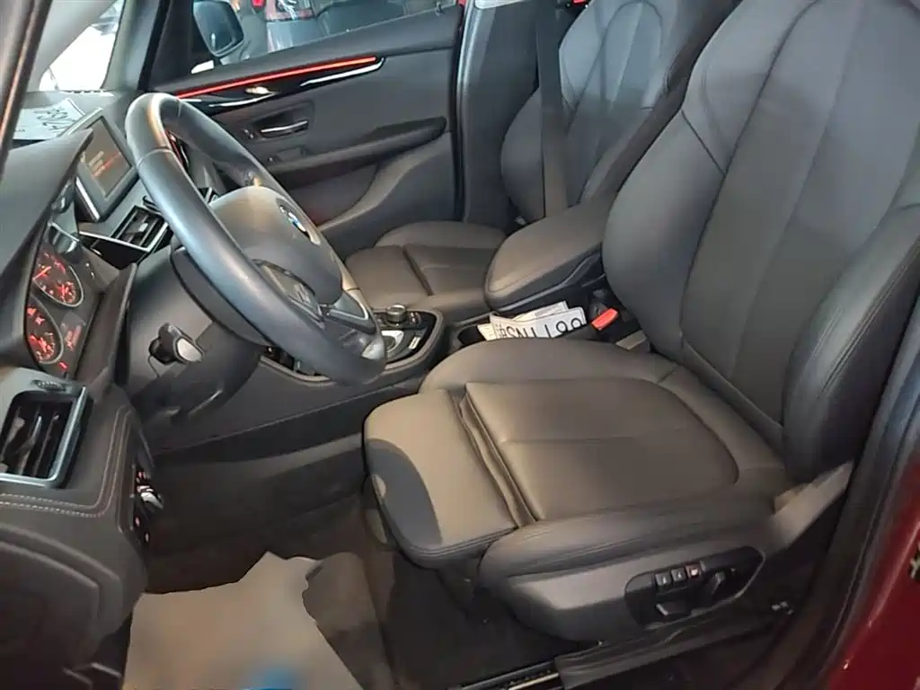 BMW 2 Series Tourer (Import) 2015 218i Sport Design Package фото 15