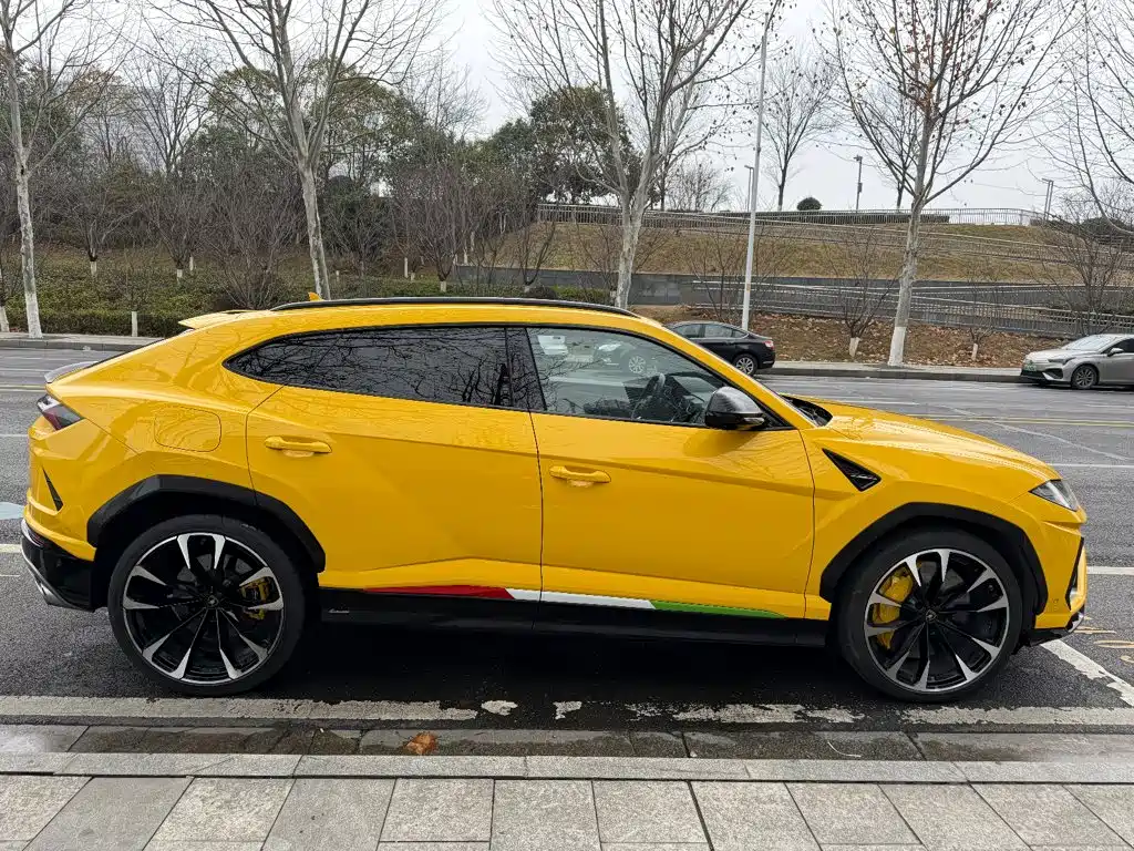 Lamborghini Urus 2019 2018 4.0T V8