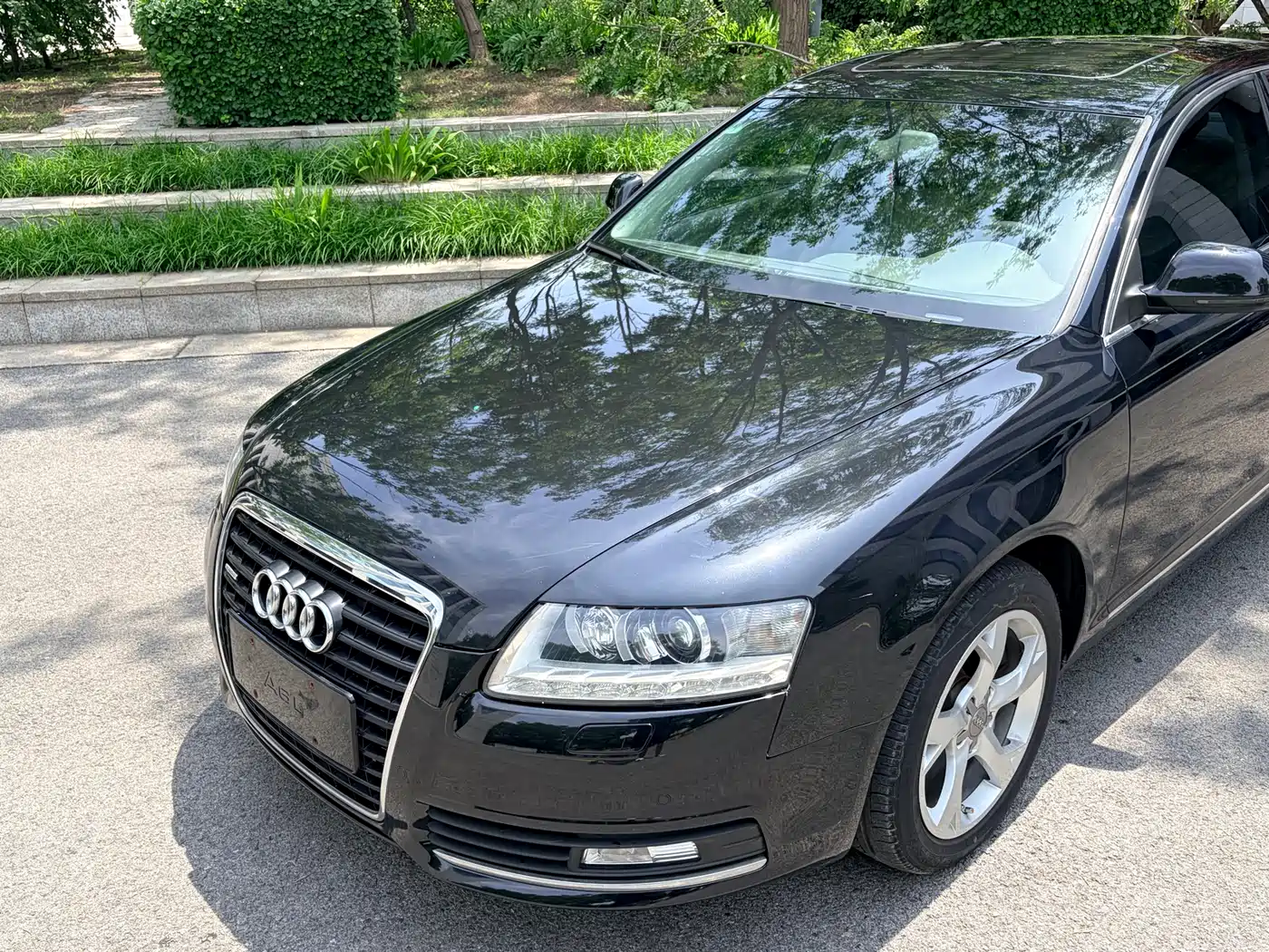 Audi A6L 2010 3.0 TFSI quattro Luxury фото 2