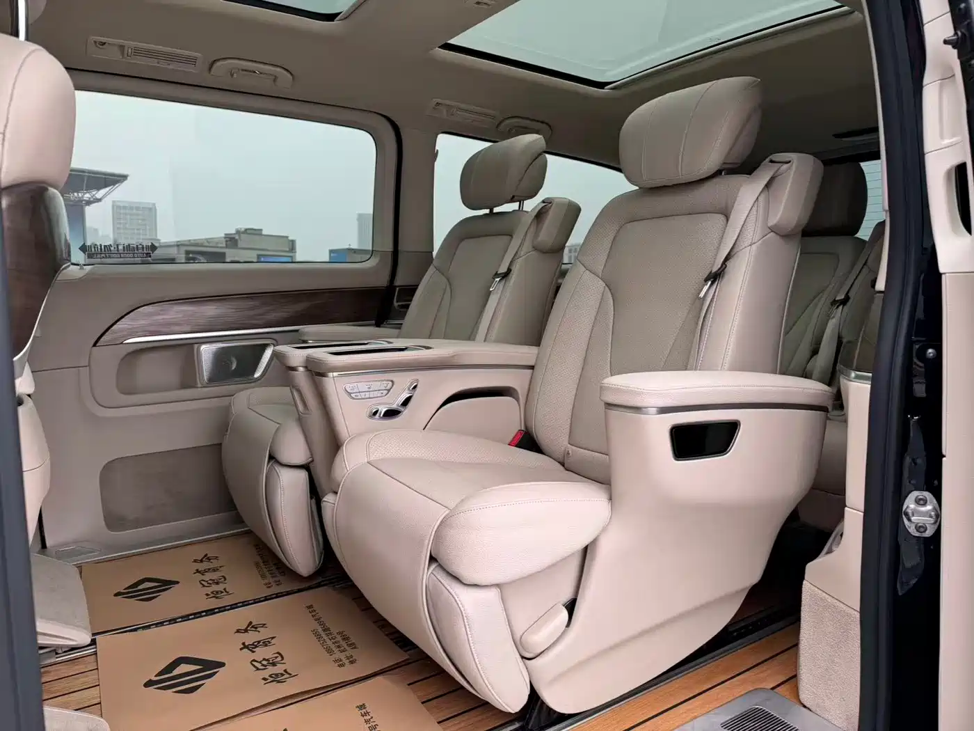 Mercedes-Benz V-Class 2021 V 260 Premium Edition фото 9