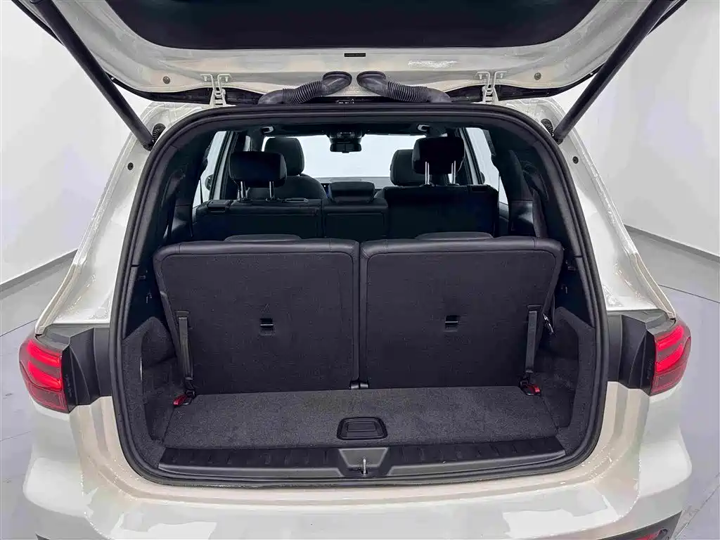 Mercedes-Benz GLB 2025 2024 Facelift GLB 220 Style