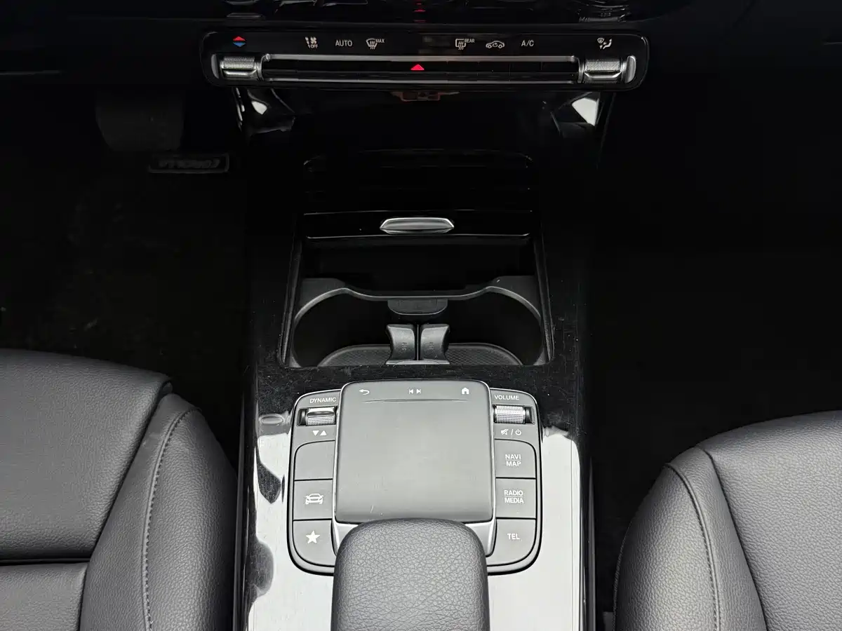 Mercedes-Benz A-Class 2022 A 180 L Sport Sedan фото 13